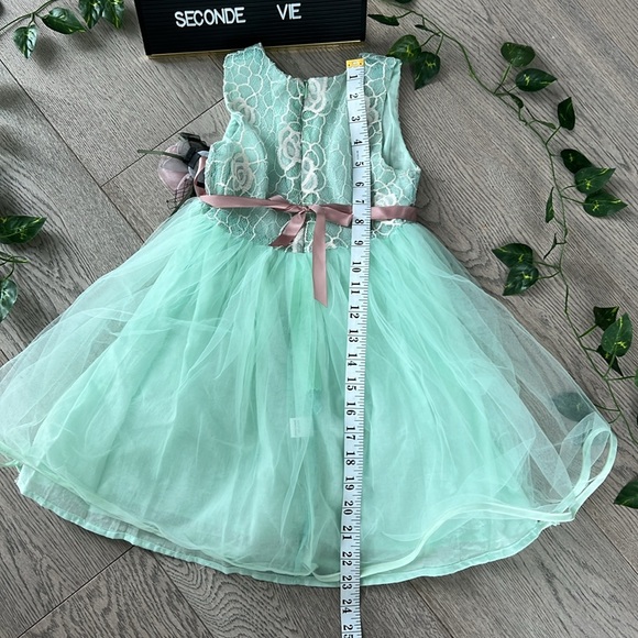 Mint green tulle dress for toddler - Picture 6 of 7